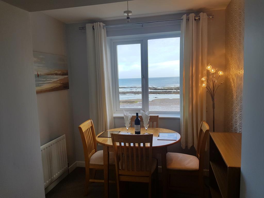 The Fishing Boat Inn Boulmer Buitenkant foto